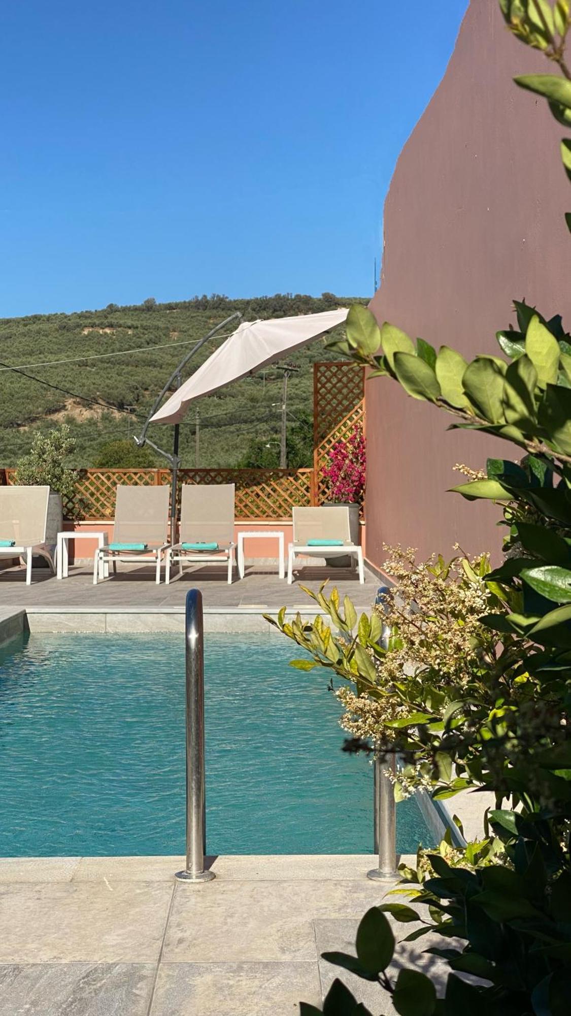 Arch Houses - Sharing Pool Spilia  Exterior photo